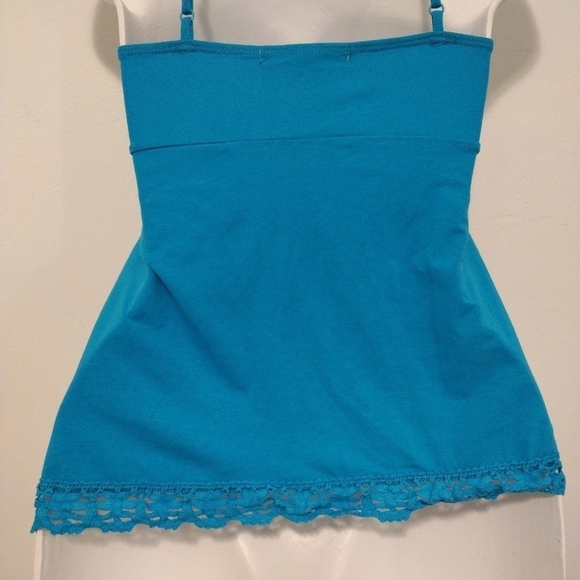 Planet Gold - Spaghetti Straps Padded Crop Top - Picture 8 of 10